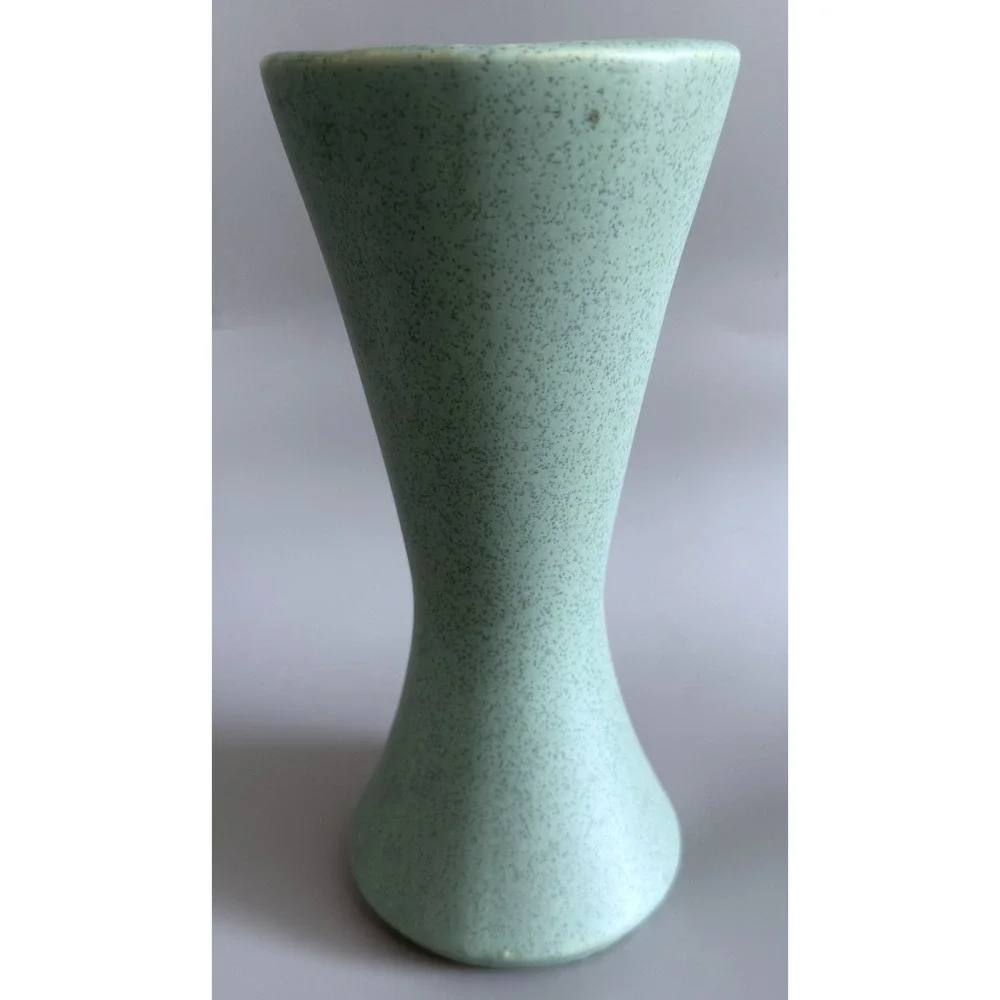 Floraline by Haeger Pottery Vase 9.25